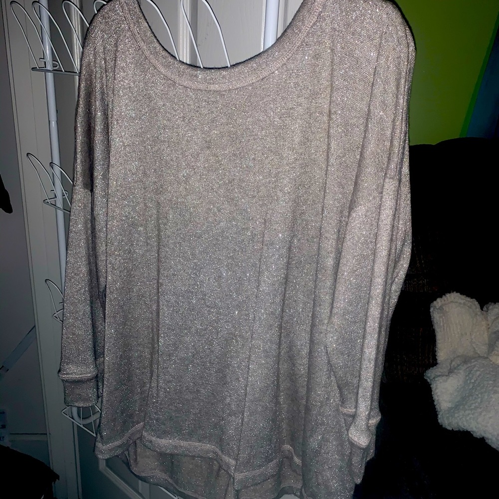 Shimmery top